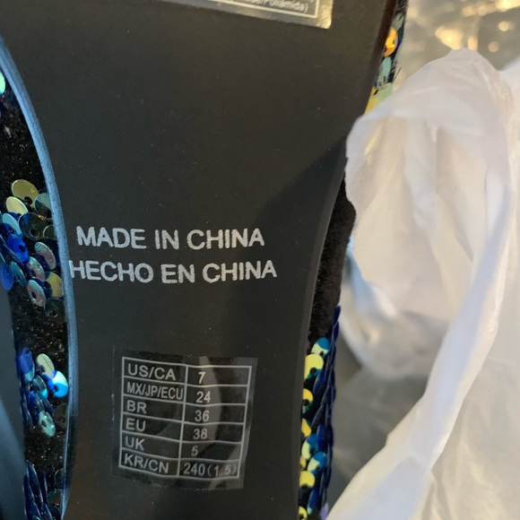 Ladies Sequin Booties - Picture 7 of 7